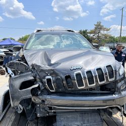 Parts Only 2018 Jeep Cherokee 