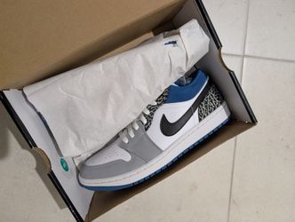 Air Jordan 1 Low SE
'True Blue'
