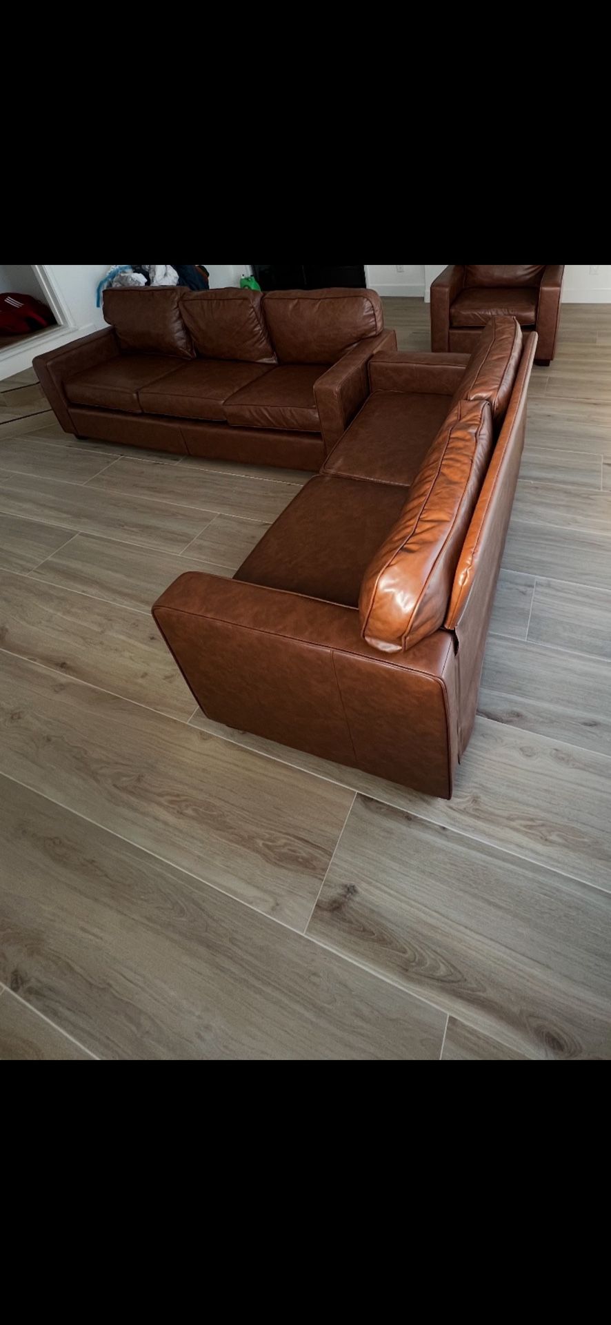 🚨 2 Leather couch Sets 🚨 No Chair