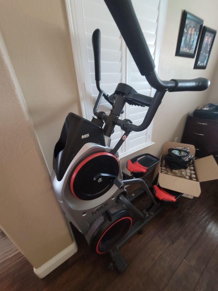 Bowflex M5 Max Trainer