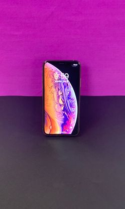 Gently used 64GB Gold iPhone Xs