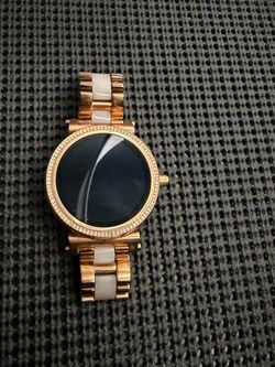 Rose Gold Smartwatch with Crystal Bezel