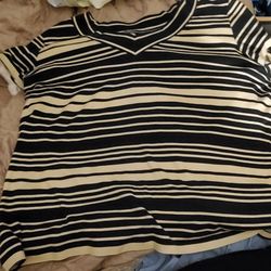 Rafaella  Women's Striped Short Sleeve V-Neck Shirt 