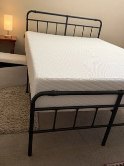 Queen Bed With Mattress