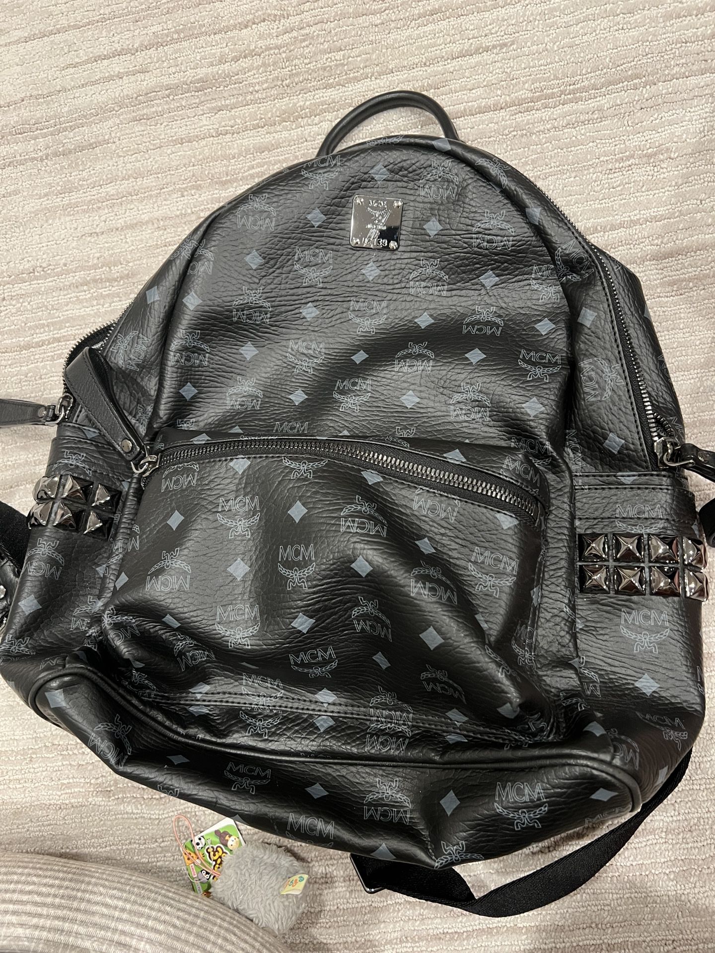 MCM Floral Small Stark Backpack for Sale in Clifton, NJ - OfferUp