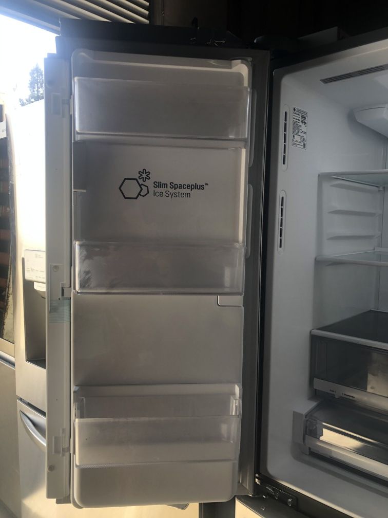 ABSOLUTELY BRAND NEW LG 26.2 cu. ft. French Door Smart Refrigerator with WiFi Enabled in