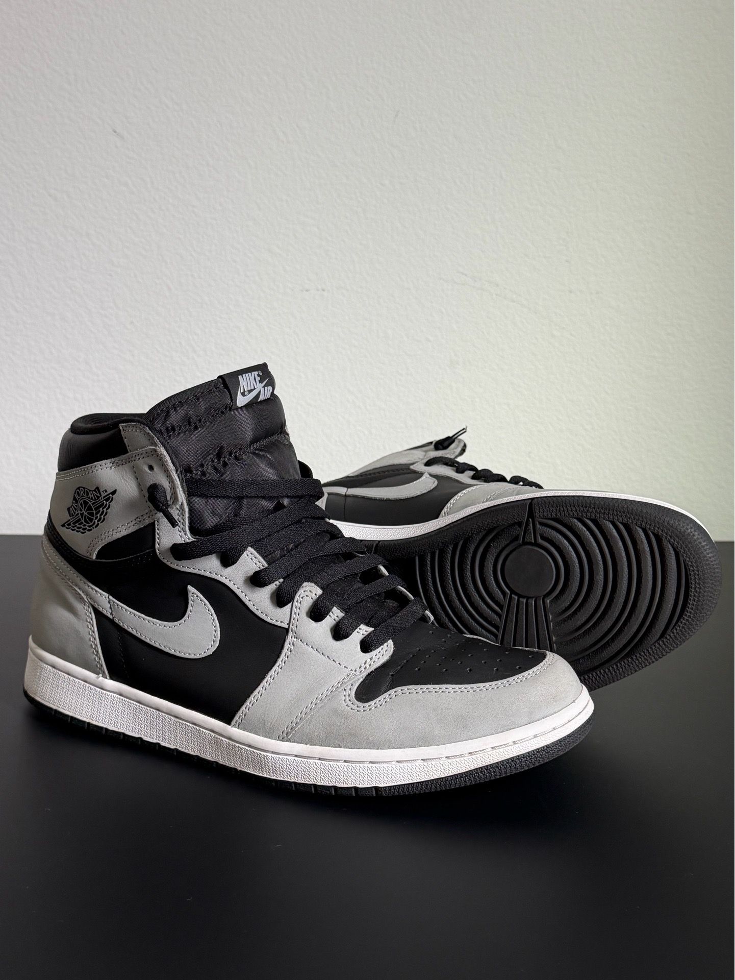Air Jordan 1 Retro High OG 'Shadow 2.0'