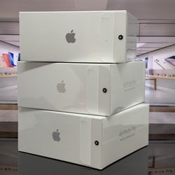 🔥🔥🔥10000% Authentic Brand new AirPods pro in box ever open! With apple warranty