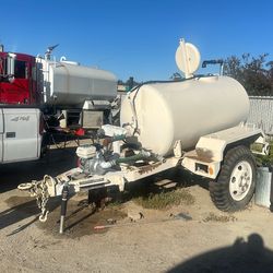 Fire extinguishing water trailer
