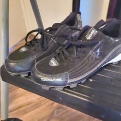 Softball Cleats Size 6