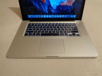 A1286 Apple Macbook Pro 2011 Quad Core i7 2.0Ghz 8GB 500GB Sierra DVD
