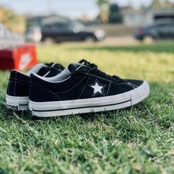 Converse One Star  Size 11