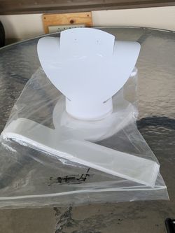 A Lot Of 17 Fold Up Necklace Display Stand