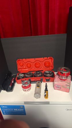 Milwaukee electrical tools bundle brands new knockout set