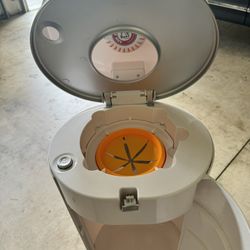 Munchkin UV Diaper Pail 