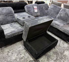 NEW SECTIONAL SOFA WITH OTTOMAN AND FREE DELIVERY PAY OM ARRIVAL