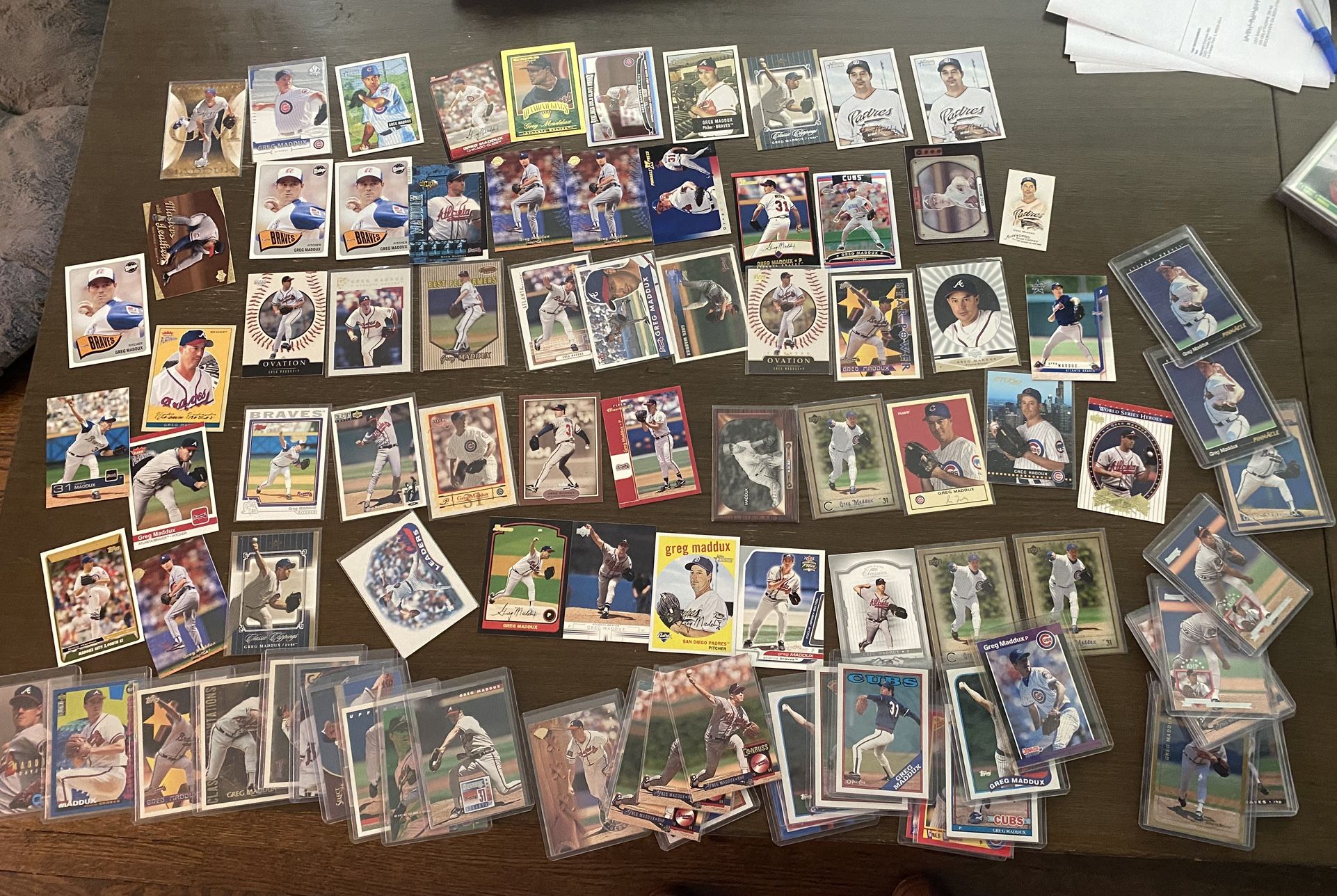 94 Greg Maddux Atlanta Braves Baseball Trading Cards HOF #31