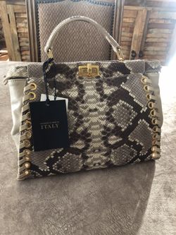 Vittoria  Napoli  Genuine Leather Purse