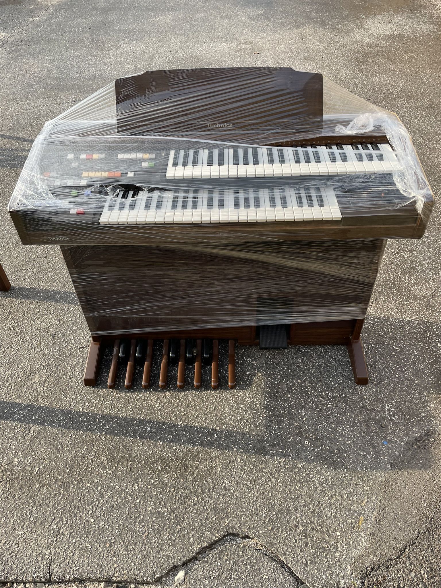 Wooden Technics Electric Piano