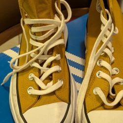 Converse Women's Size 8