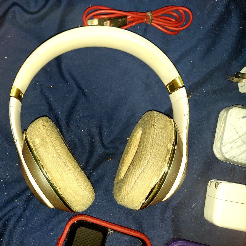 Beats Studio Wireless 2 Headphones 