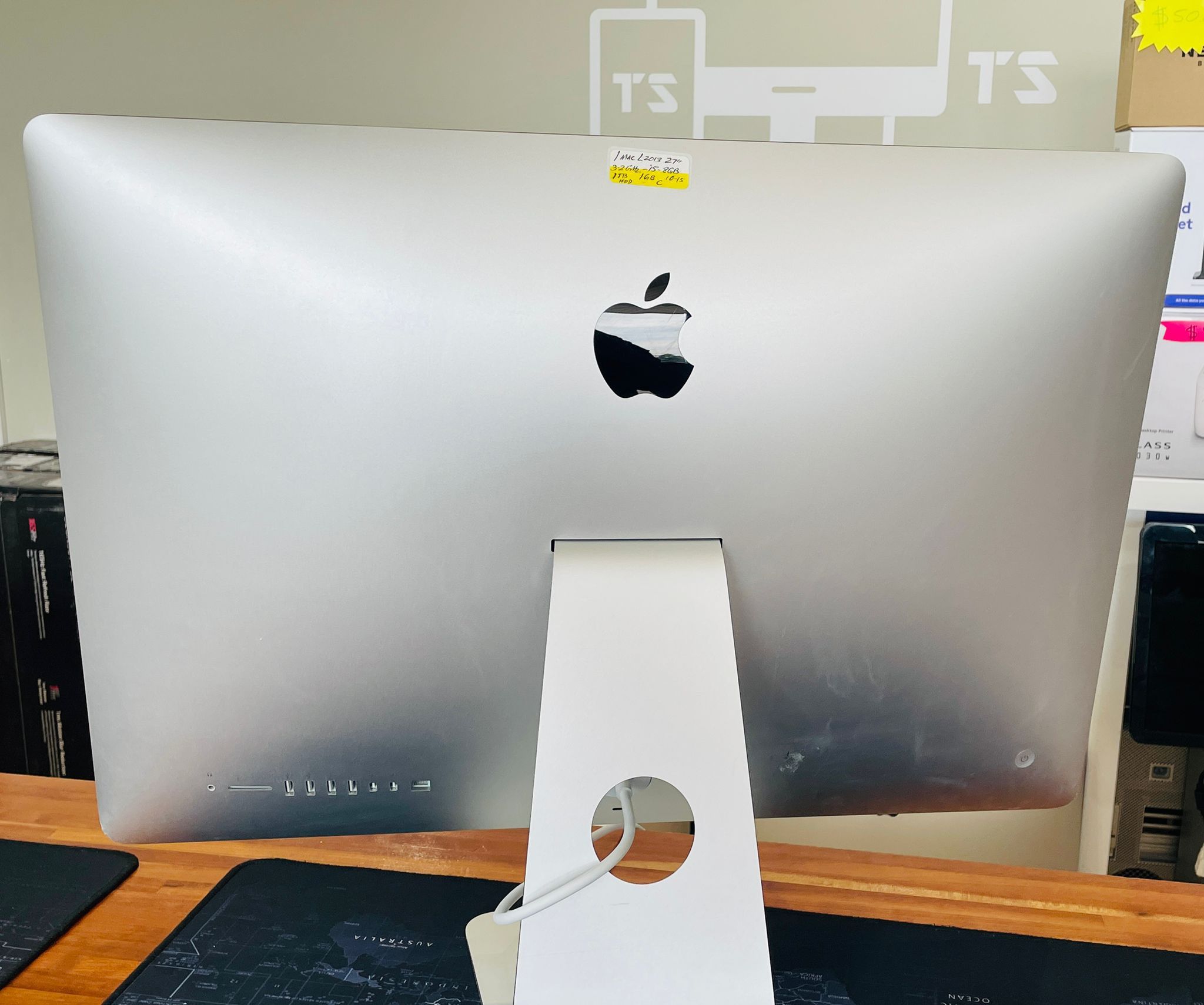Apple Imac 27” Quad Core i5 8GB RAM 1TB HDD 1GB NVIDIA