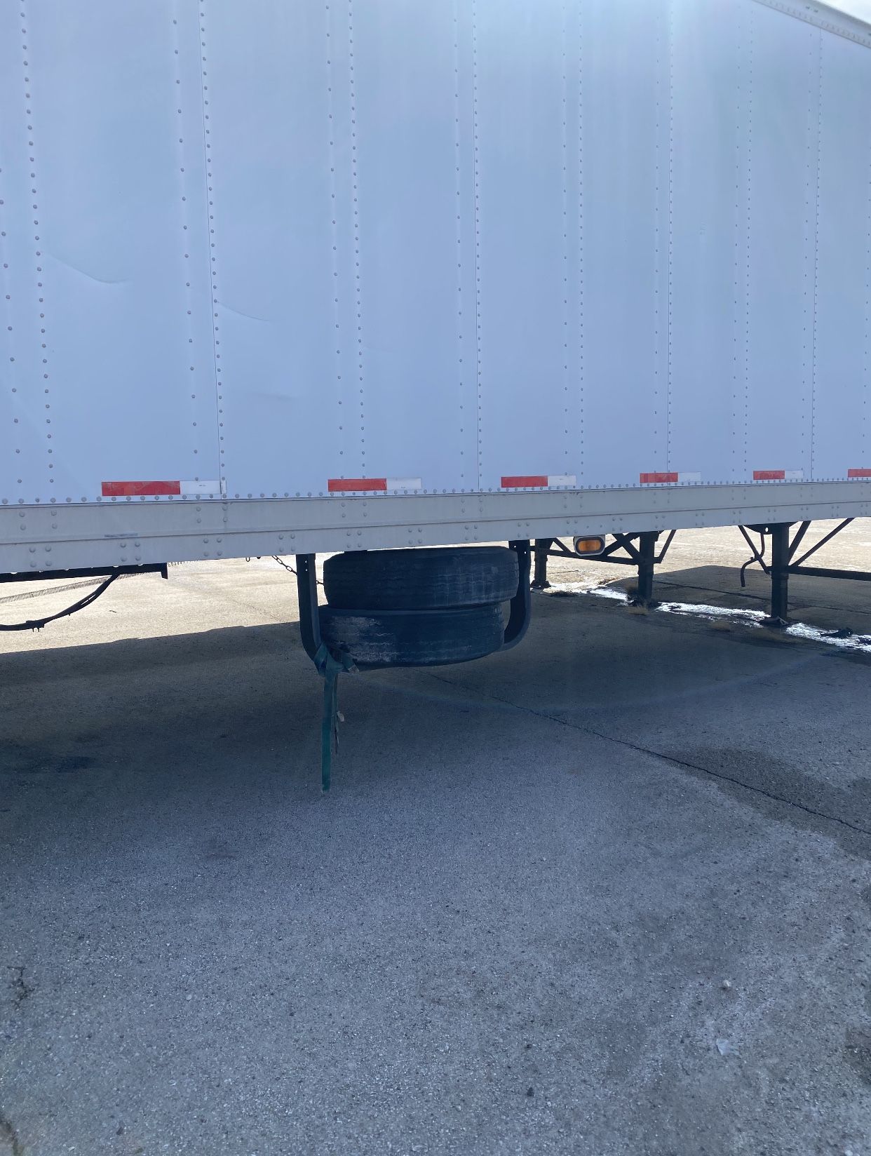 2002 Stoughton 53’ Dry Van