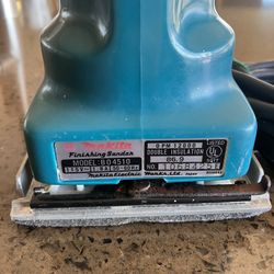  Makita BO4510 finishing sander