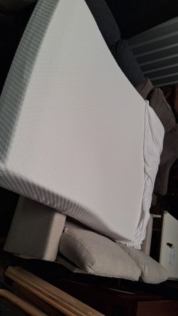 Full size mattress