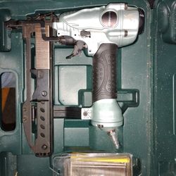 Metabo HTP 1 1/2 Inch Stapler