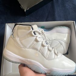 Jordan 11 legend blue