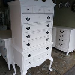 Stunning Refurbished 7 Drawer White Highboy Dresser
