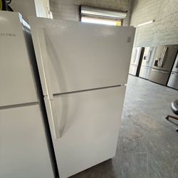 Kenmore Top Freezer Refrigerator 