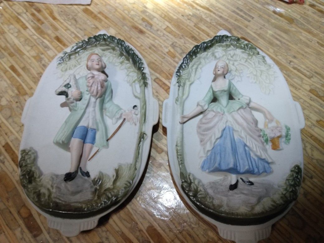 Chase Vintage Pair Victorian Bisque Figural Wall Plaques Made In Occupied Japan
