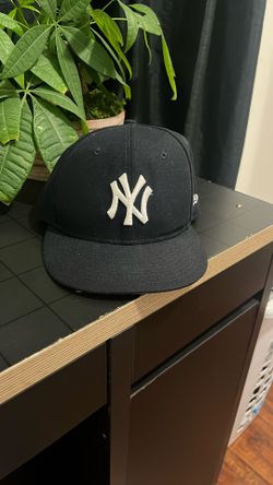 Navy Blue New York Yankee’s Snapback