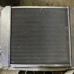 3-Row Full Aluminum Radiator 18.75 X 22.75 X 2.50 for 60 61 and 62 Chevrolet GMC C-  Series K -Series  Radiador de aluminio completo de 3 filas