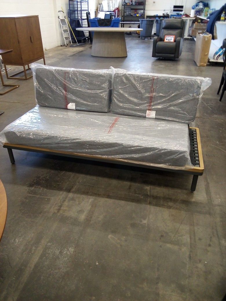 &Andorra Bench Tan