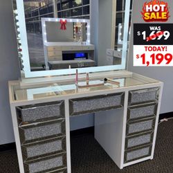 New Luxury Glass Top Make Up Vanity