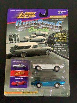 Johnny Lightning Classic Customs Corvette - '62 Corvette Roadster & Corvette Indy