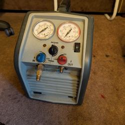 Portable Friant Car Recharger With 20 Pounds Friant In Tank