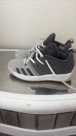 2 Pairs of kids basketball shoes 1st shoe is size 3Y Second shoe is Size 3.5Y