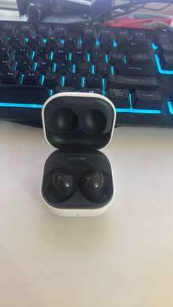 Samsung Galaxy buds 2 true wireless Bluetooth earbuds noise canceling