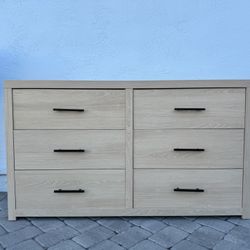 Light Oak Dresser