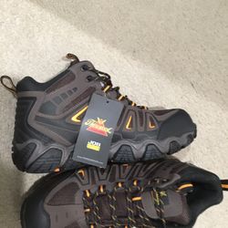 Boots Size 9