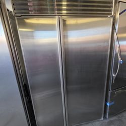 48" SUB ZERO BUILT IN STAINLESS STEEL REFRIGERATOR 