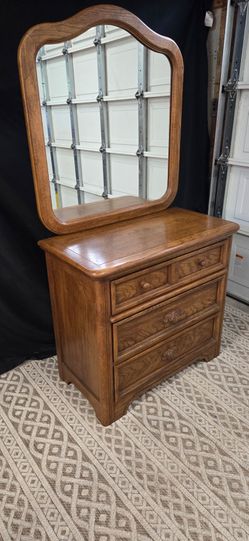 Dixie 3 drawer vanity dresser