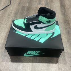 Green Glow Jordan 1 (size 12)