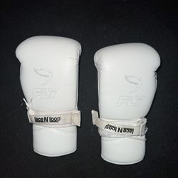 16 Oz fly boxing gloves