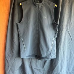 Oakley Vest - Men’s Medium 