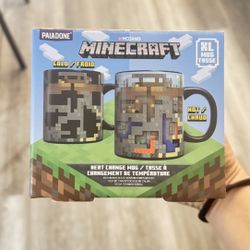 Paladone Minecraft XL Heat Change Travel Coffee or Tea Mug - Large Coffee Cup 550ml Featuring Mine Scene From the Game 